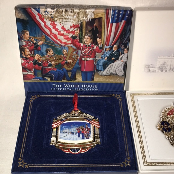 4 - The White House Historical Association Christmas Ornaments - Picture 2 of 11